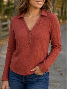 We The Free Ribbed Henley Polo Collar V-Neck Rust Burnt Orange  Sleeve Large